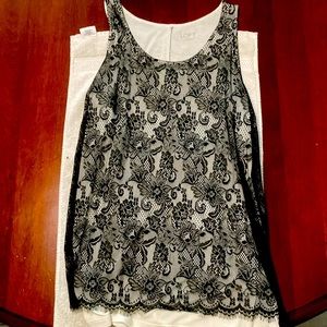 Sleveless loft Black lace shirt
